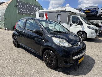 Coche accidentado Peugeot 107 1.0-12V 50KW XR NAP 2009/6