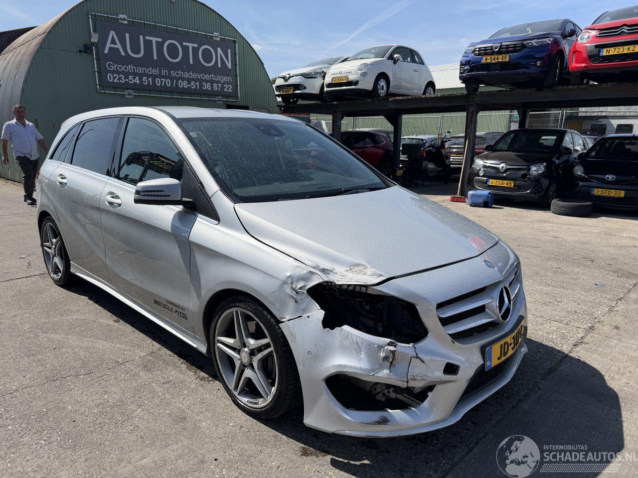 Mercedes B-klasse 250 Autom. 155KW Prestige Clima Navi Led Camera