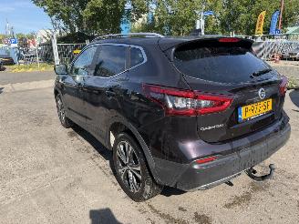 krockskadad bil auto Nissan Qashqai 1.2 85KW Tekna Clima Navi Led Pano 2018/6