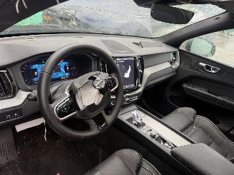 Volvo Xc-60 2.0 T6 PHEV 186KW AWD Pano Clima Navi Plus Dark NAP picture 9
