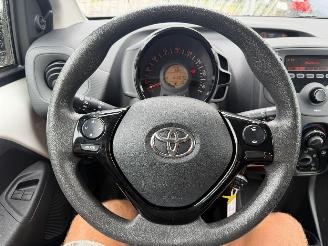 Toyota Aygo 1.0 VVT-I 53KW Airco Led X-Fun 5-Drs NAP picture 12