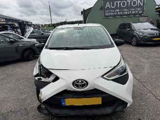Toyota Aygo 1.0 VVT-I 53KW Airco Led X-Fun 5-Drs NAP picture 17