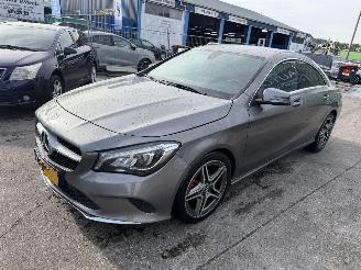 krockskadad bil auto Mercedes Cla-klasse 180 Autom. 90KW Clima Navi Led AMG-pakket 2017/3