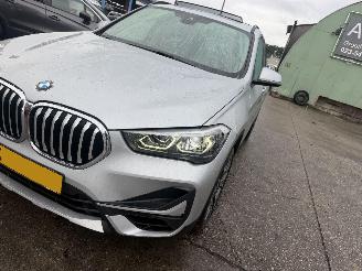 BMW X1 20i sDrive 131KW Autom. Pano Clima Navi HUD High Executive NAP picture 19