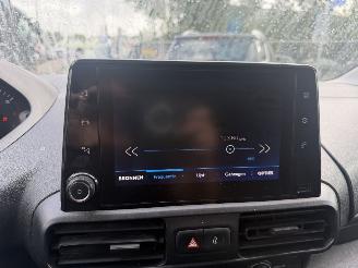 Peugeot Partner 1.5 Bluehdi 55KW RUITENWASSERINSTALATIE Navi Clima Schuifdeur Premium picture 11