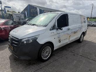 Mercedes eVito 60 kWh 85KW L2 Clima Navi NAP picture 6