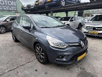 Voiture accidenté Renault Clio 0.9 TCE 66KW Intens Clima Navi Led 5-Drs NAP 2016/12
