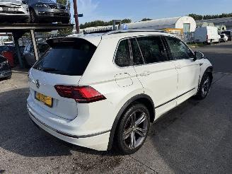 Volkswagen Tiguan 1.4 TSI 110KW DSG Pano Navi Clima Led NAP picture 5
