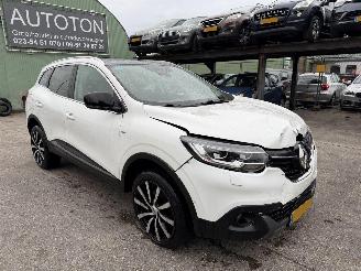 škoda osobní automobily Renault Kadjar 1.2 TCE 96KW Autom. Pano Clima Navi Led Bose NAP 2016/10
