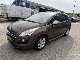 krockskadad bil auto Peugeot 3008 2.0 HDIF Hybrid4 120KW Autom. Clima Navi HUD Blue Lease NAP 2013/5