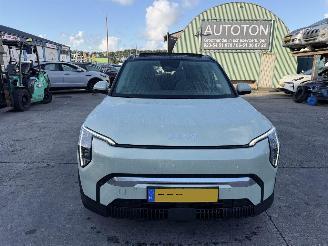 Kia EV3 58.3 kWh 150KW Pano Plus Advanced Clima Navi Camera NAP picture 3