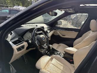 BMW X1 xDrive20i 141KW Autom. Pano Clima Navi Hud High Executive picture 7