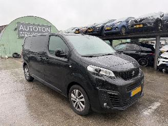 dommages fourgonnettes/vécules utilitaires Peugeot Expert 2.0 BlueHDI 90KW Clima Navi Led Premium Pack 231S 2018/12