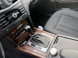 Mercedes E-klasse 200 CDI 100KW Schuifdak Clima Navi Xenon picture 9