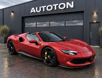 Damaged car Ferrari 296 GTS 3.0 V6 830PK Hybrid Carbon Keramisch Lift Pass-Display NAP 2024/7