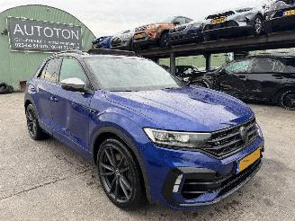 Vaurioauto  passenger cars Volkswagen T-Roc R 2.0 TSI 300PK DSG 4-Motion Pano Clima Navi Led Leer Akrapovic 2020/10