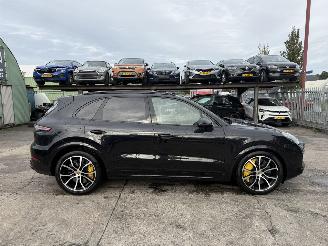 Porsche Cayenne 4.0 Turbo 549PK Pano Keramisch Full Option NAP picture 3