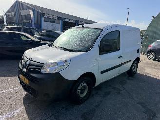 skadebil bedrijf Renault Kangoo 1.5 Blue DCI 59KW Airco Comfort NAP 2021/2
