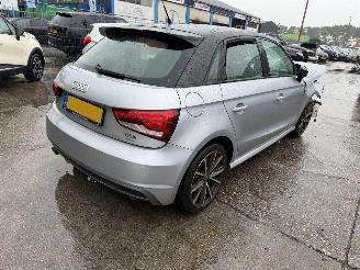 Unfallwagen Audi A1 1.0 TFSI 70KW Navi Airco Sportback NAP 2016/3