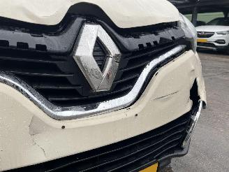 Renault Captur 0.9 TCe Dynamique picture 11