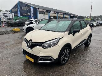 Renault Captur 0.9 TCe Dynamique picture 2