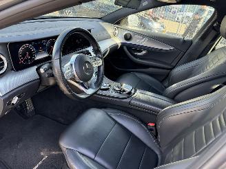 Mercedes E-klasse 300 e 155KW Hybrid AMG Autom. Sfeerverlichting Clima Navi Led Xenon NAP picture 11