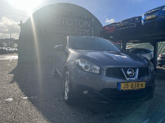 skadebil auto Nissan Qashqai 1.6 Acenta 2010/4