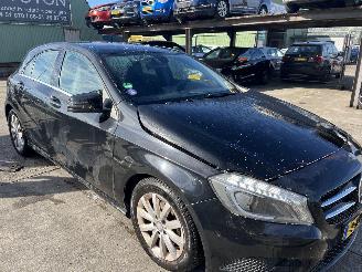 Damaged car Mercedes A-klasse 180 Ambition 4U3 2014/11