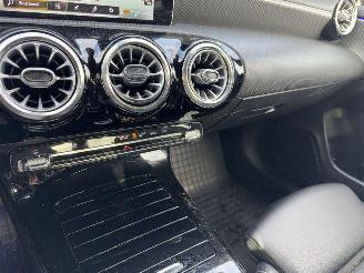 Mercedes Cla-klasse 180 100KW Autom. Clima Navi Sfeerverlichting AMG-pakket Led picture 13