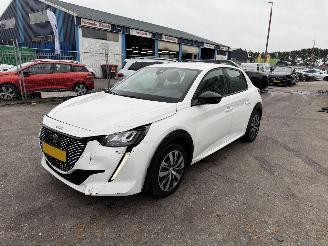 Peugeot e-208 50 kWh 100KW Navi Clima Led Active Pack NAP picture 6