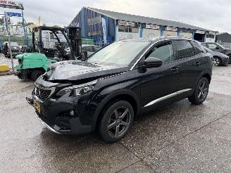 skadebil auto Peugeot 3008 1.2 Autom. 96KW Allure Clima Navi 2017/5