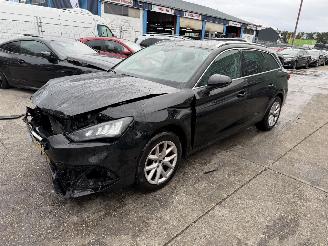 uszkodzony samochody osobowe Seat Leon 1.5 TSI 96KW Navi Clima Style Launch  Edition Sportstourer NAP 2020/10