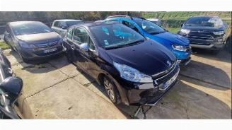 Peugeot 208  picture 3