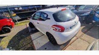 Peugeot 208 208 I (CA/CC/CK/CL), Hatchback, 2012 / 2019 1.0 Vti 12V PureTech picture 2