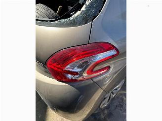 Peugeot 208 208 I (CA/CC/CK/CL), Hatchback, 2012 / 2019 1.4 16V picture 13