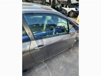 Peugeot 208 208 I (CA/CC/CK/CL), Hatchback, 2012 / 2019 1.4 16V picture 17