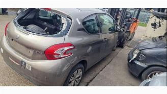Peugeot 208 208 I (CA/CC/CK/CL), Hatchback, 2012 / 2019 1.4 16V picture 3