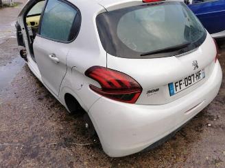 Peugeot 208 208 I (CA/CC/CK/CL), Hatchback, 2012 / 2019 1.2 Vti 12V PureTech picture 6
