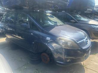 Opel Zafira Zafira (M75), MPV, 2005 / 2015 2.2 16V Direct Ecotec picture 2