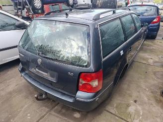 Salvage car Volkswagen Passat Passat Variant (3B6), Combi, 2000 / 2005 2.0 20V 2003/7