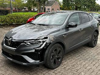 Vaurioauto  passenger cars Renault Arkana RS Line Hybrid 2023/6