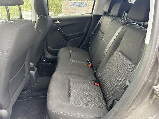 Peugeot 208 1.2 tech edition picture 11