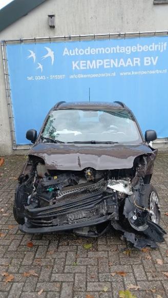 Salvage car Fiat Panda Panda/Pandina (312) Hatchback 0.9 TwinAir Turbo 85 (312.A.2000) [63kW]=
  (02-2012/...) 2012