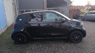 Smart Forfour Forfour (453) Hatchback 5-drs 0.9 TCE 12V (M281.910) [66kW]  (09-2014/=
=2E..) picture 5