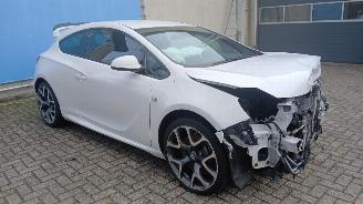 Opel Astra Astra J GTC (PD2/PF2) Hatchback 3-drs 2.0 16V Turbo OPC (B20NFT(Euro 6=
)) [206kW]  (04-2012/10-2018) picture 3