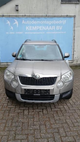 Salvage car Skoda Yeti Yeti (5LAC) SUV 1.2 TSI 16V (CBZB) [77kW]  (09-2009/05-2015) 2010/9
