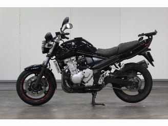 krockskadad bil motor Suzuki  GSF 650 Bandit ABS 2008/2