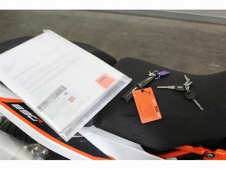 KTM  890 Adventure R picture 20
