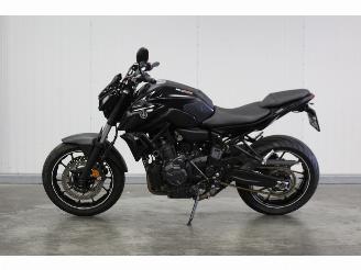 skadebil motor Yamaha MT-07 lichte rijdbare schade 2021/6