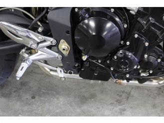 Triumph Street Triple Lichte Rijdbare Schade picture 7